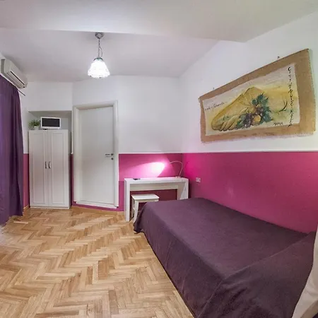 Cappella Vecchia 11 3* Nápoly